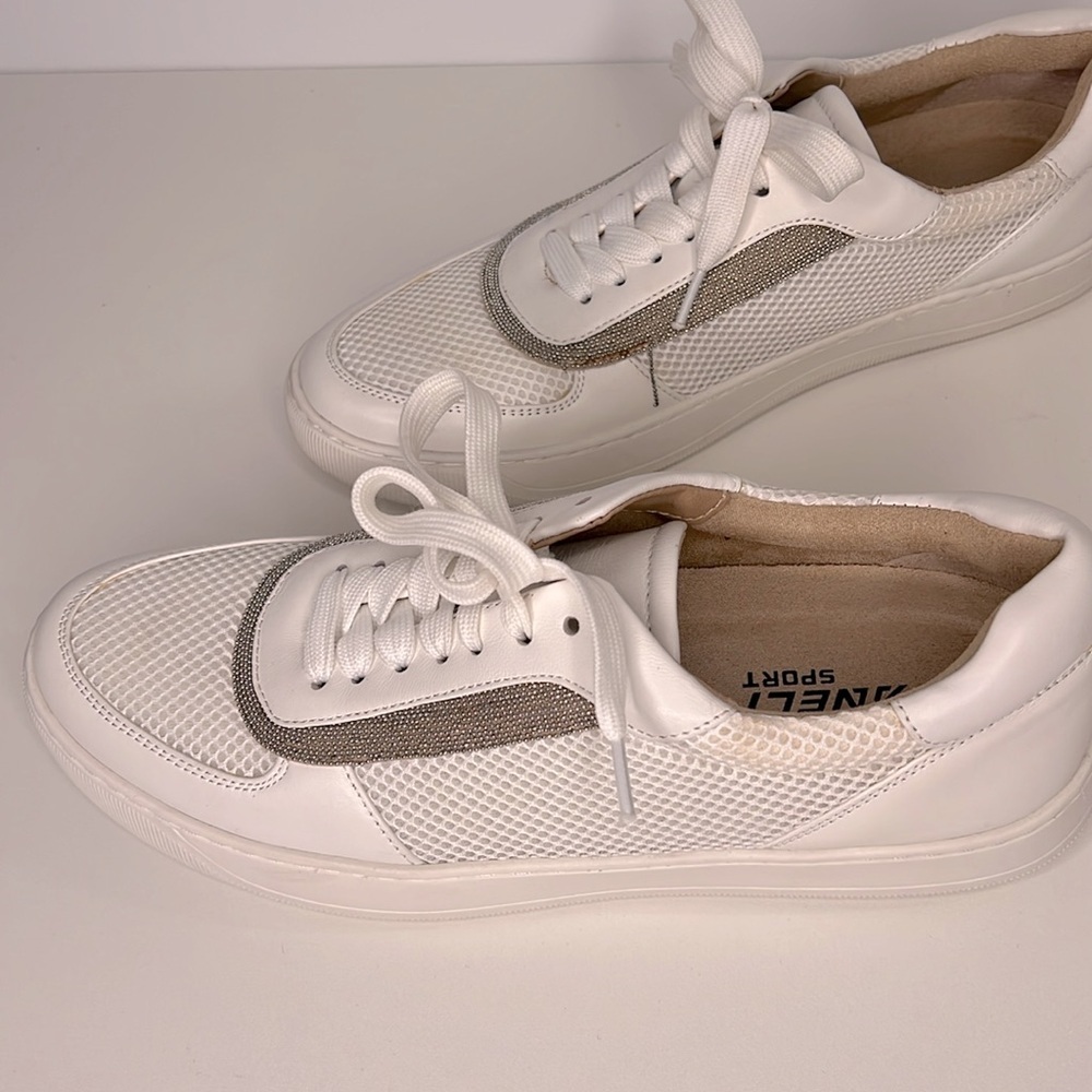 Vaneli Chico white tennis shoes size 9 women’s beaded leather sneakers - Picture 2 of 11